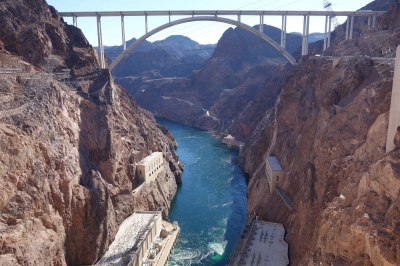 Hoover Dam in der Nähe von Las Vegas (Alexander Mirschel)  Copyright 
Informazioni sulla licenza disponibili sotto 'Prova delle fonti di immagine'